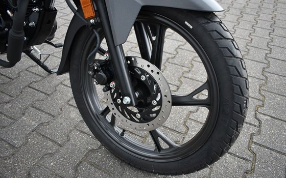 Gebrauchtmotorrad Honda CB125F - Bild 4