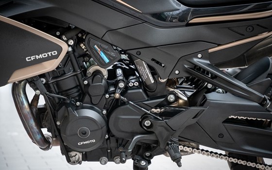 Gebrauchtmotorrad CFMOTO 800NK Sport - Bild 13