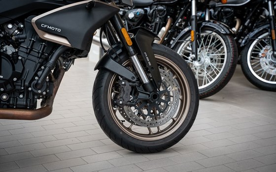 Gebrauchtmotorrad CFMOTO 800NK Sport - Bild 17