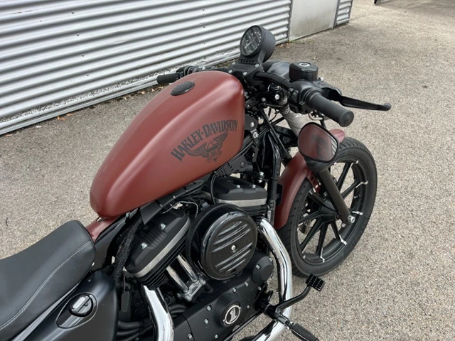 Harley-Davidson Sportster XL 883 N Iron (rot) - Bild 3