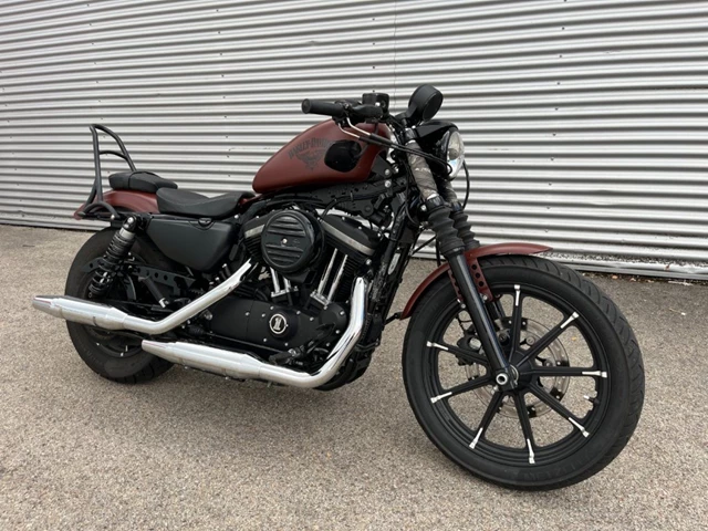 Harley-Davidson Sportster XL 883 N Iron (rot) - Bild 4