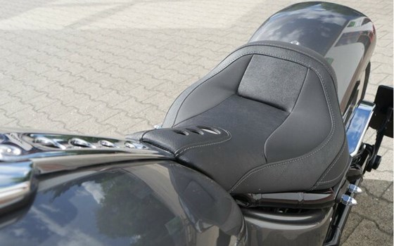 Gebrauchtmotorrad Harley-Davidson Softail Fat Boy 114 FLFBS - Bild 11