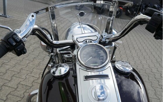 Gebrauchtmotorrad Harley-Davidson Road King Classic FLHRC - Bild 16