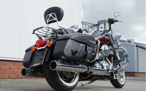 Gebrauchtmotorrad Harley-Davidson Road King Classic FLHRC - Bild 18