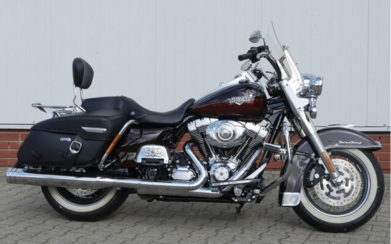 Gebrauchtmotorrad Harley-Davidson Road King Classic FLHRC - Bild 3