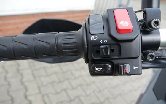 Gebrauchtmotorrad Kawasaki KLE500 SE - Bild 12