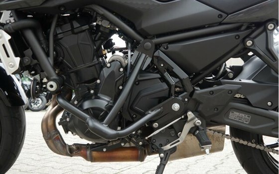 Gebrauchtmotorrad Kawasaki Z650 S - Bild 10