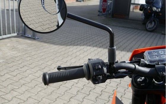 Neufahrzeug KTM 125 SMC R - Bild 13