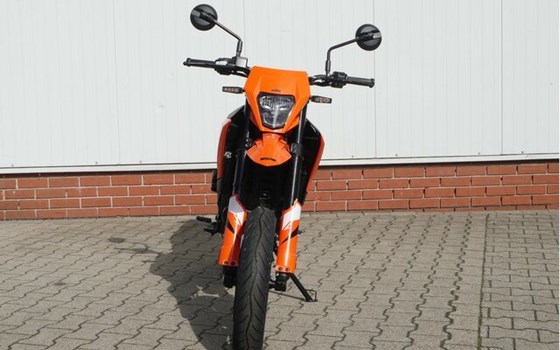 Neufahrzeug KTM 125 SMC R - Bild 20
