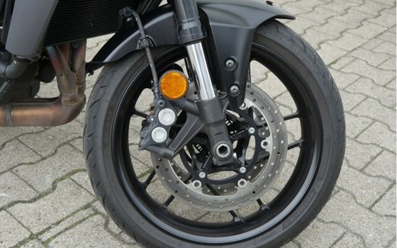 Gebrauchtmotorrad Yamaha MT-09 - Bild 4