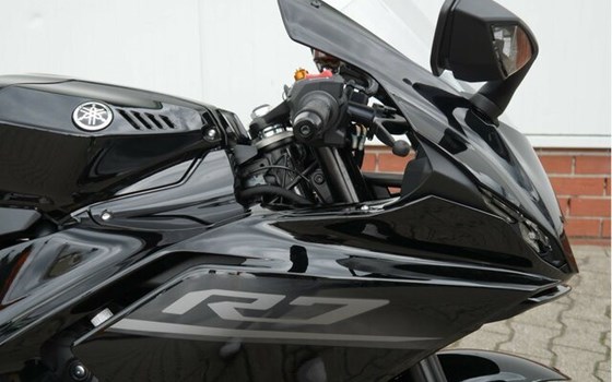 Gebrauchtmotorrad Yamaha R7 - Bild 4