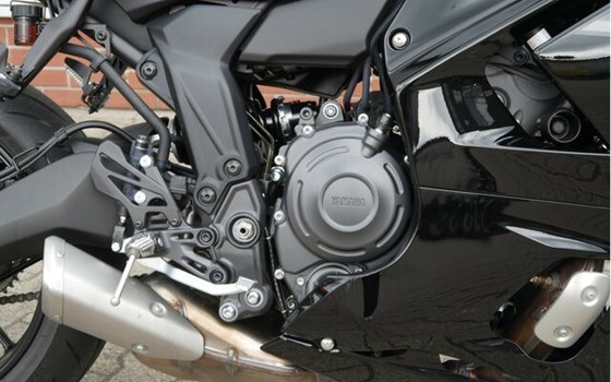 Gebrauchtmotorrad Yamaha R7 - Bild 5