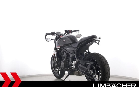 Gebrauchtmotorrad Triumph Trident 660 - Bild 7