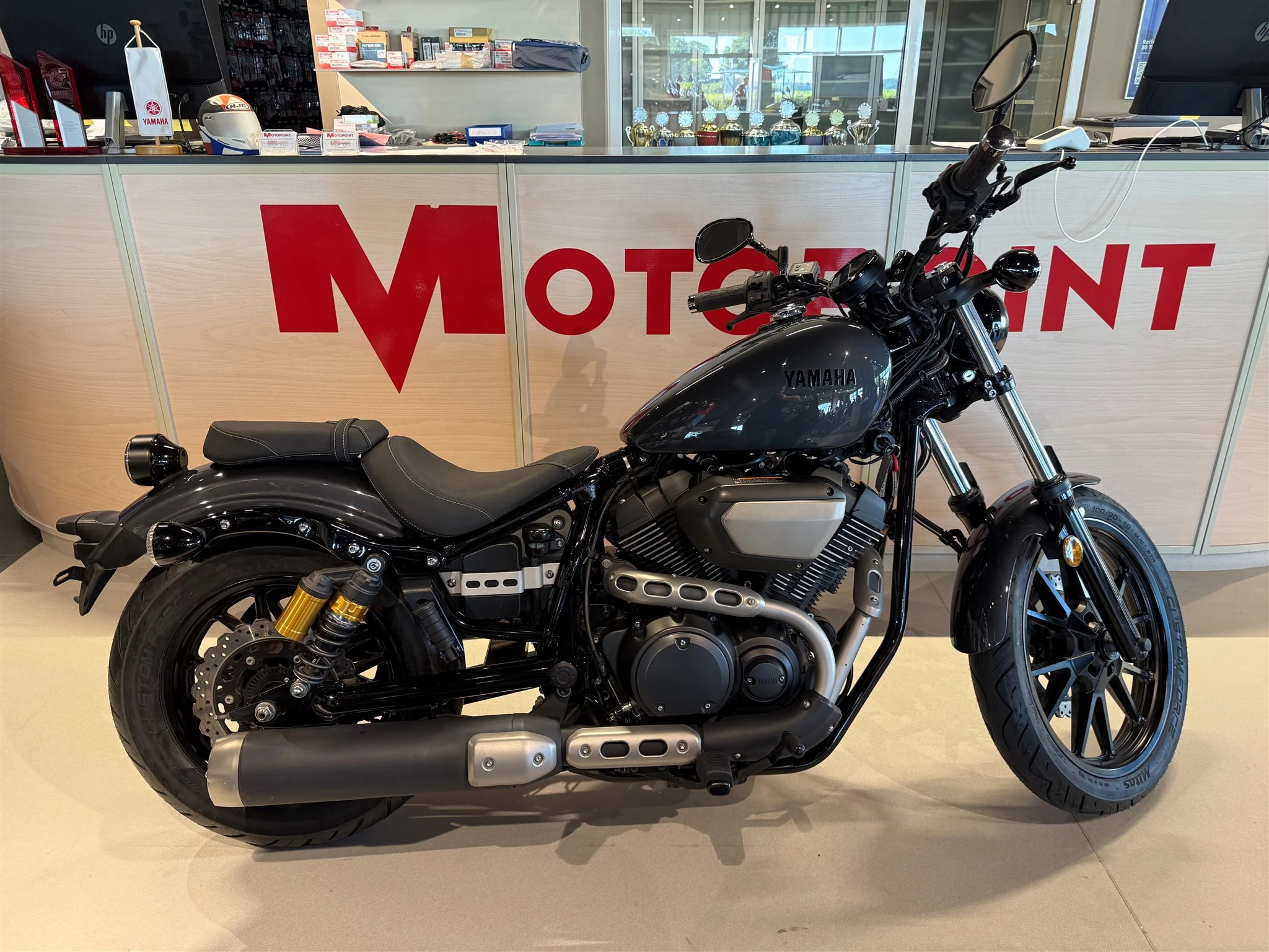 Yamaha XV 950 R