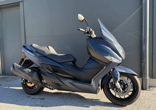 GEBRAUCHTFAHRZEUG Suzuki Burgman 400