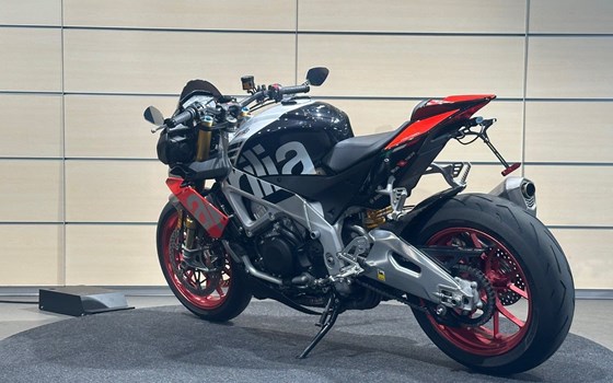 Gebrauchtmotorrad Aprilia Tuono V4 1100 Factory - Bild 9