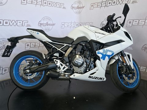 Suzuki GSX-8R