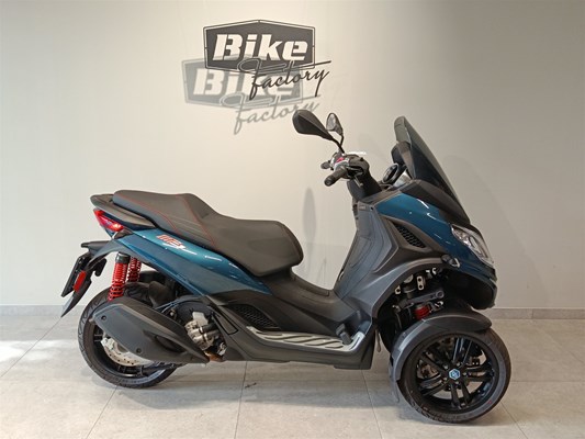 Piaggio MP3 300 Sport (Blu Petrolio Glossy) - Bild 2