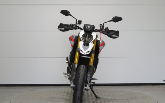 Gebrauchtmotorrad Ducati Hypermotard V2 SP - Bild 2