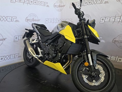 Honda CB750 Hornet E-Clutch