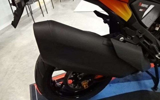 Gebrauchtmotorrad KTM 1390 Super Duke R EVO - Bild 9