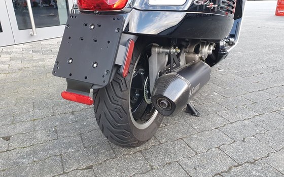 Gebrauchtmotorrad Vespa GTS 300 - Bild 16