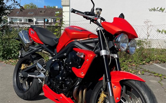 Gebrauchtmotorrad Triumph Street Triple R - Bild 2