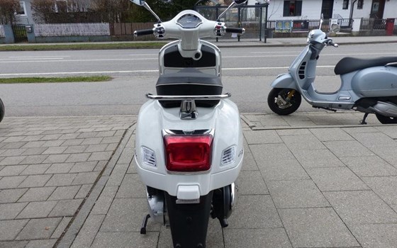 Neufahrzeug Vespa GTS 310 Super - Bild 10