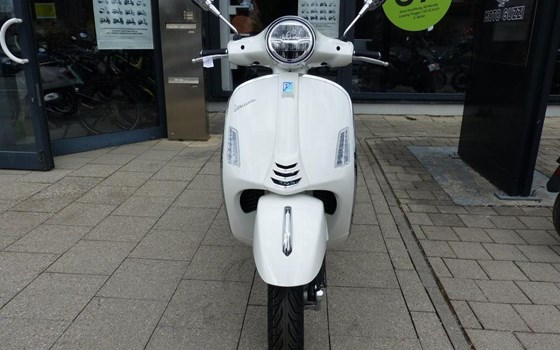Neufahrzeug Vespa GTS 310 Super - Bild 2