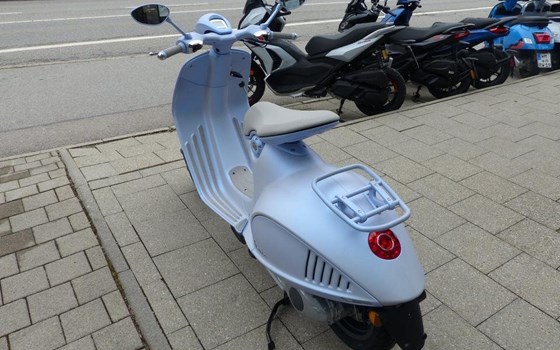 Neufahrzeug Vespa 946 Snake - Bild 7
