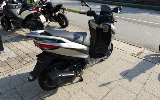 Neufahrzeug Aprilia SXR 50 - Bild 12