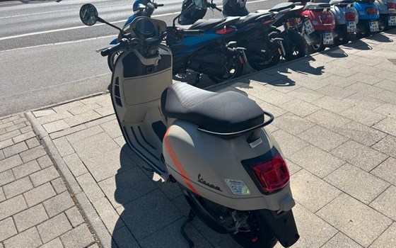 Neufahrzeug Vespa GTV 310 - Bild 7