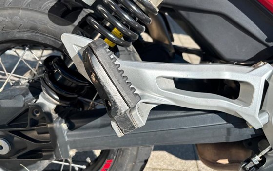 Gebrauchtmotorrad Moto Guzzi V85 TT - Bild 11