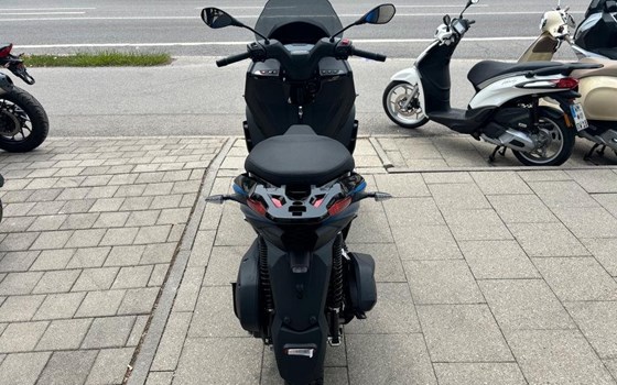 Neufahrzeug Piaggio MP3 310 Sport - Bild 13