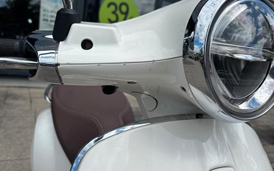 Gebrauchtmotorrad Vespa Primavera 125 - Bild 17