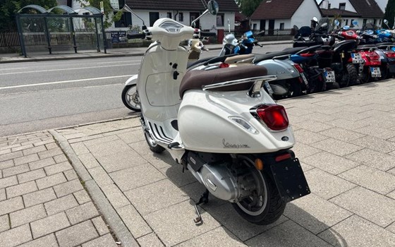 Gebrauchtmotorrad Vespa Primavera 125 - Bild 8