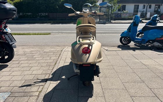 Neufahrzeug Vespa 946 Dragon - Bild 10