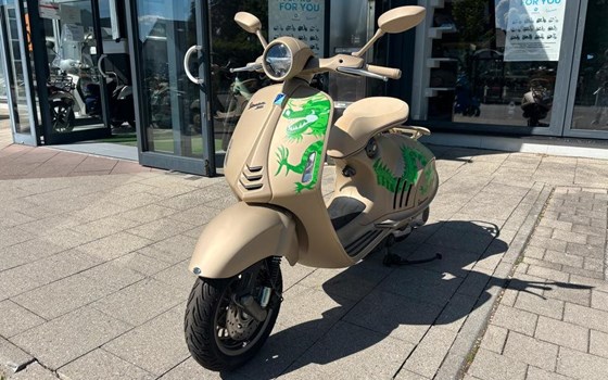 Neufahrzeug Vespa 946 Dragon - Bild 4