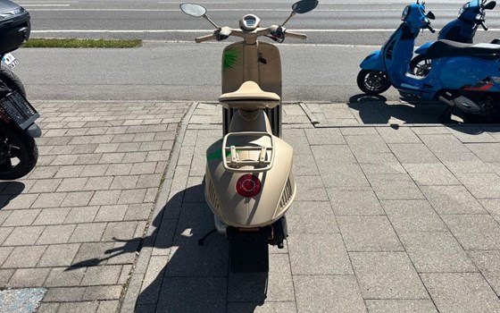 Neufahrzeug Vespa 946 Dragon - Bild 9