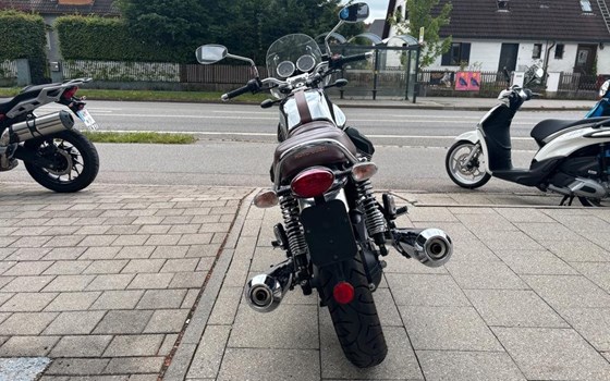 Gebrauchtmotorrad Moto Guzzi V7 III Anniversario - Bild 10