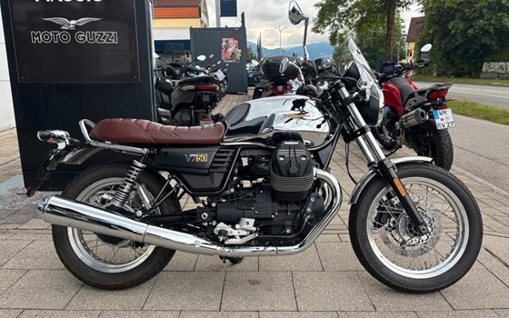 Gebrauchtmotorrad Moto Guzzi V7 III Anniversario - Bild 14