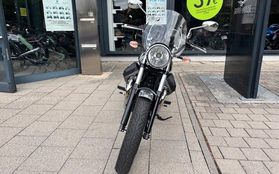 Gebrauchtmotorrad Moto Guzzi V7 III Anniversario - Bild 2