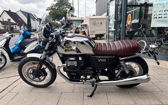 Gebrauchtmotorrad Moto Guzzi V7 III Anniversario - Bild 6