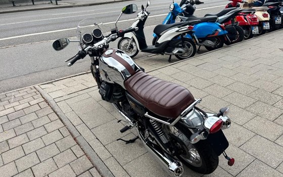 Gebrauchtmotorrad Moto Guzzi V7 III Anniversario - Bild 7