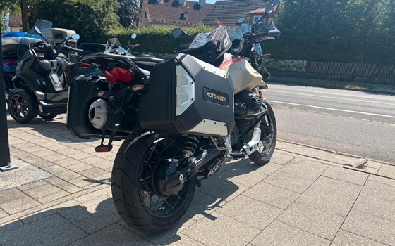 Gebrauchtmotorrad Moto Guzzi V85 TT Travel - Bild 12
