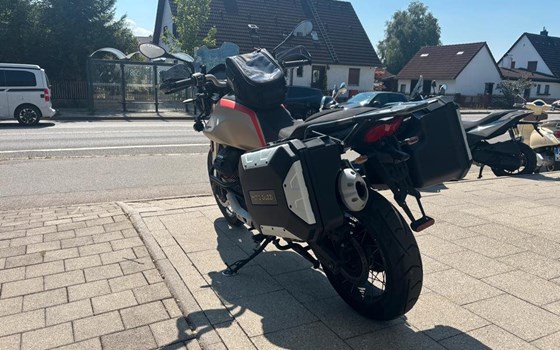 Gebrauchtmotorrad Moto Guzzi V85 TT Travel - Bild 8