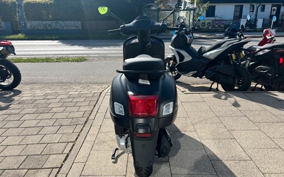 Neufahrzeug Vespa GTS 125 Supersport iGET - Bild 10