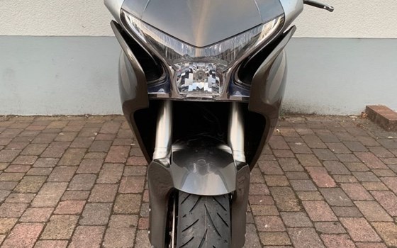 Gebrauchtmotorrad Honda VFR 1200 F - Bild 3