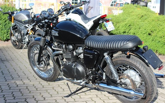 Gebrauchtmotorrad Triumph Bonneville T100 - Bild 6