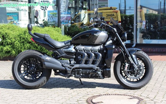 Gebrauchtmotorrad Triumph Rocket 3 GT Triple Black - Bild 1